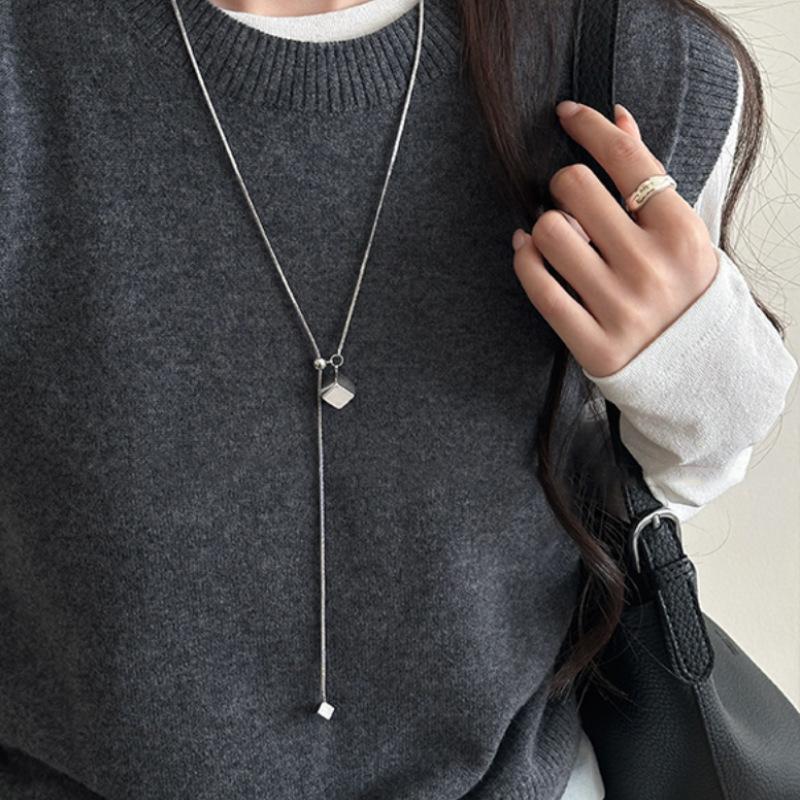 Korean silver sugar cube pull necklace women's 2025 new popular versatile temperament autumn and winter long sweater chain accessories