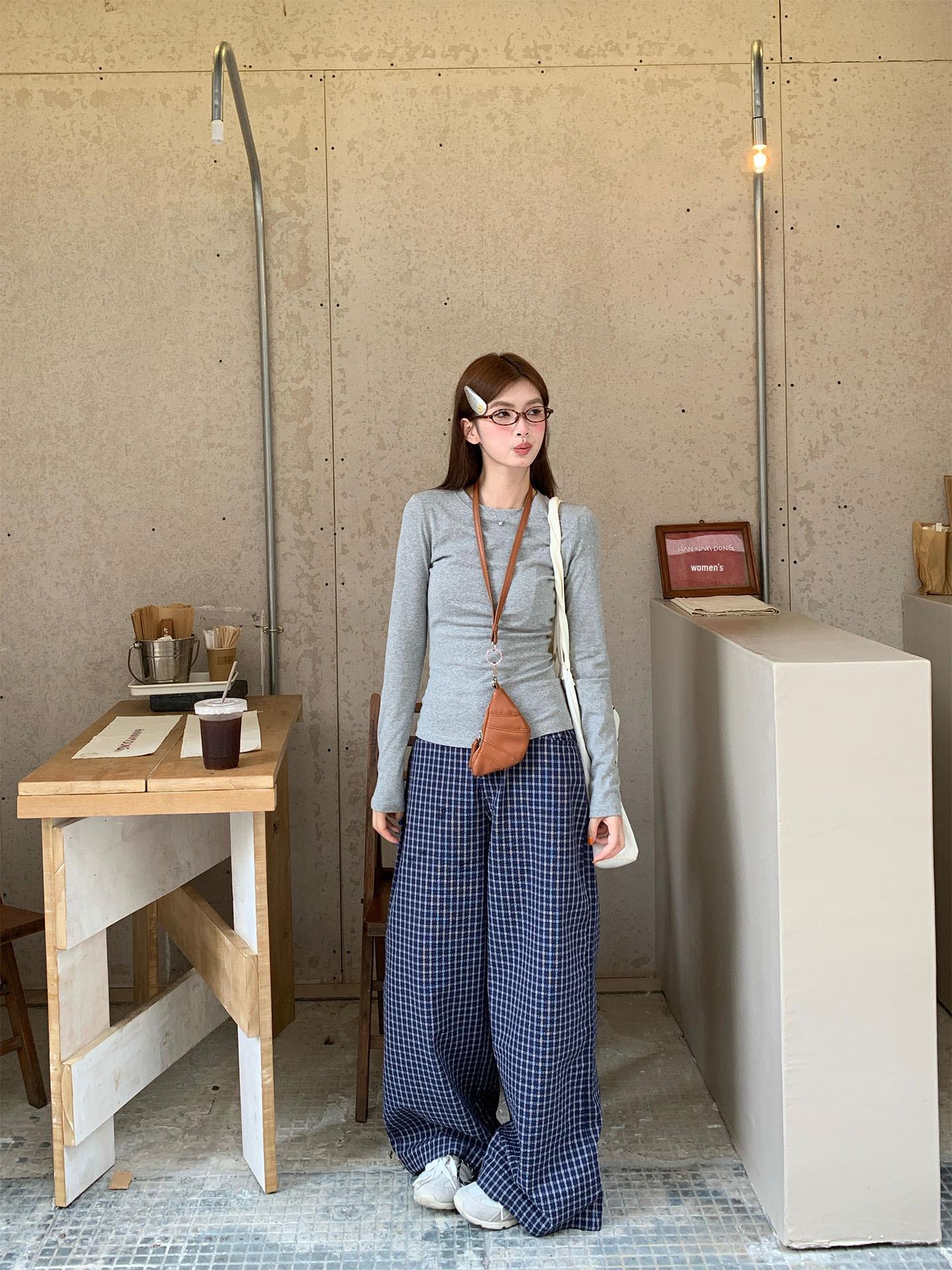 

Women s Gray Slim Fit Long Sleeve T-Shirt - Autumn 2025 Collection XL 58-60kg