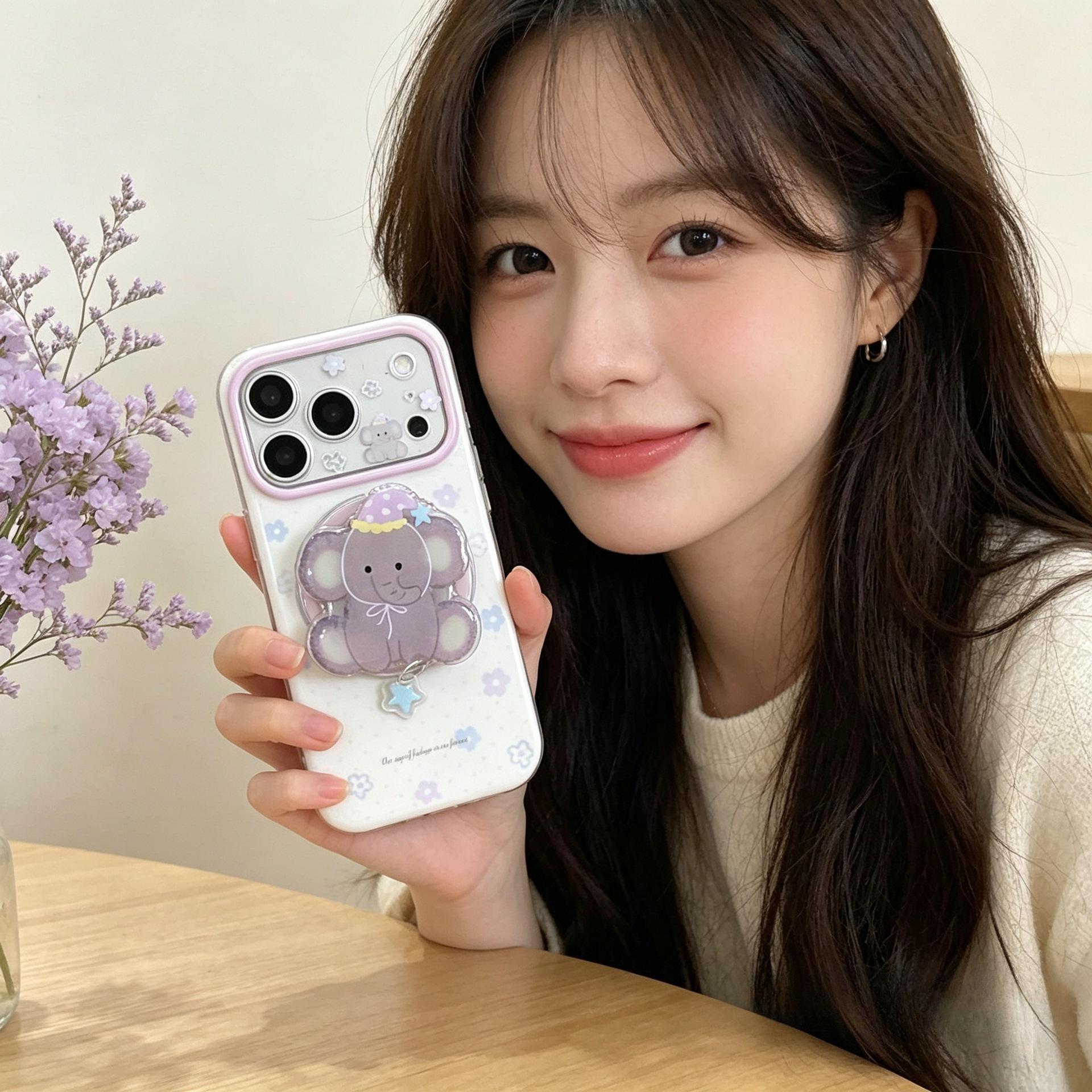 

Cream Polka Dot iPhone 15/16 Pro Max/17 Pro Elephant Phone Case with Starry Edge 17
