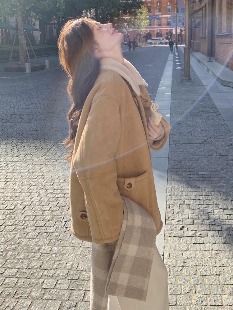 2025 Winter Women's Khaki Shearling Coat - Korean Style, Fleece-Lined, Thick Imitation Lamb's Wool