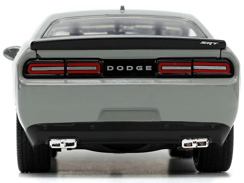 Jada TOYS Tom and Jerry Tom Figure Dodge Challenger Hellcat Hollywood Ride TOM JERRY 33722 1/24 & & [Item]