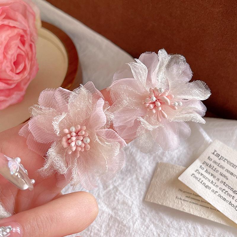 2025 Spring/Summer Floral Pearl Stud Earrings - Elegant Women's Light Luxury Edition