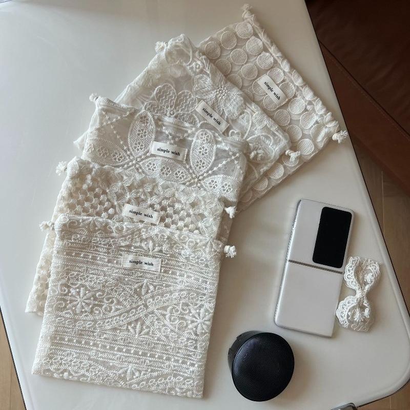 French Retro Literary Lace Cotton Embroidery Drawstring Small Cloth Bag Single-layer Thin Beam Mouth Storage Bag