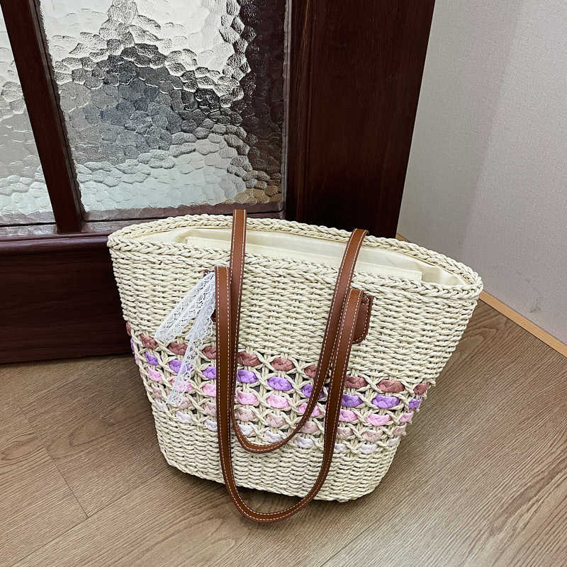 

Seaside straw bag women s large capacity beach bucket bag woven vegetable basket summer commuter shoulder tote bag белый