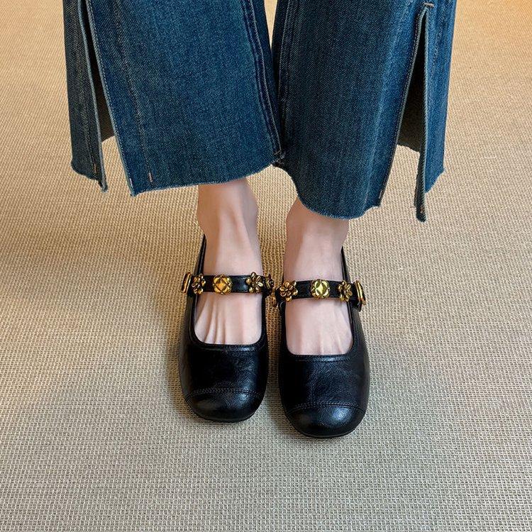 Franse Mary Jane enkelschoenen dames 2025 herfst nieuw één woord vierkante neus lage instap kleine geurige stijl retro binnenin hoogteverhogend leer
