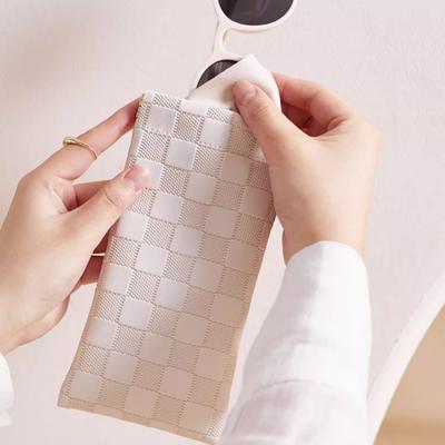 Faux Leather Sunglasses Storage Bag Squeeze Organizer Holder Portable Waterproof Anti-pressure Glasses Pouch with Grid-embossed Design