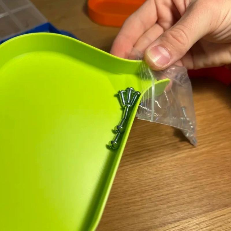 Durable Plastic Funnel Tray With Barrier Plug Anti Slip Small Parts Tools Tray Dispensing Organizer Small Items Storage