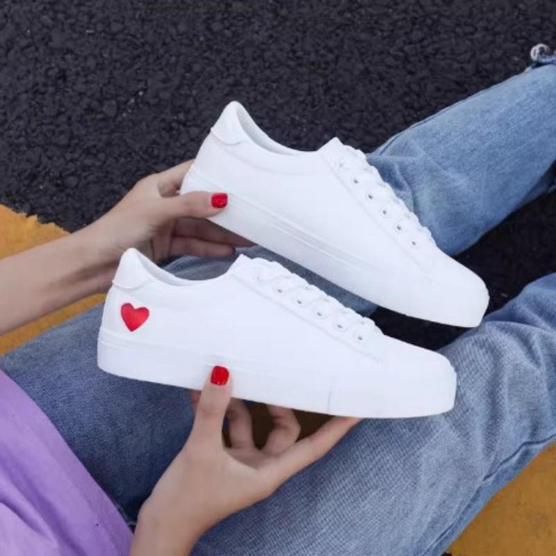 Large quantity can be negotiated, spring leather surface love little white shoes women's shoes new popular versatile casual board shoes white shoes
