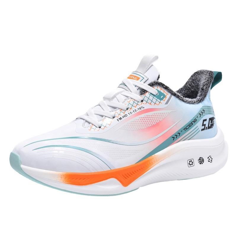 Winter Extra Large Size Velvet Leather Sneakers Men's Carbon Board Cushioning Running Shoes Student Body Test Shoes Trendy Men