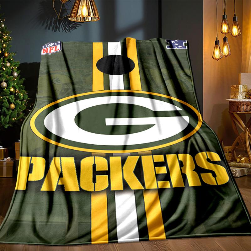 Green Bay Packers Pride Blanket Outdoor Flannel Blanket for Camping, Hiking, Garden Parties, Picnic Essentials,gift for family and friends