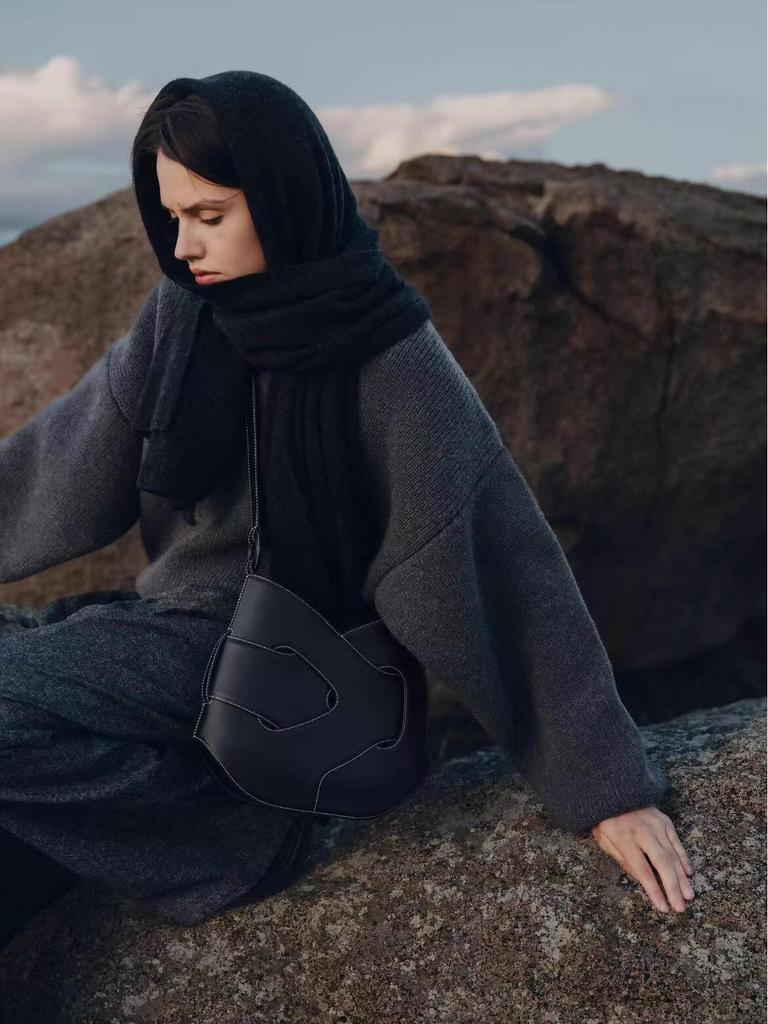 Bo Ling'en Cowhide Knitted Crossbody Shoulder Bag - High-End Women's Underarm Niche Design Handbag