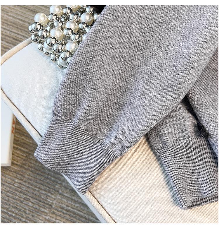 Plus Size Women's Loose Round Neck Pullover Sweater, Bust 150/160 (Size 200/300 Jin)