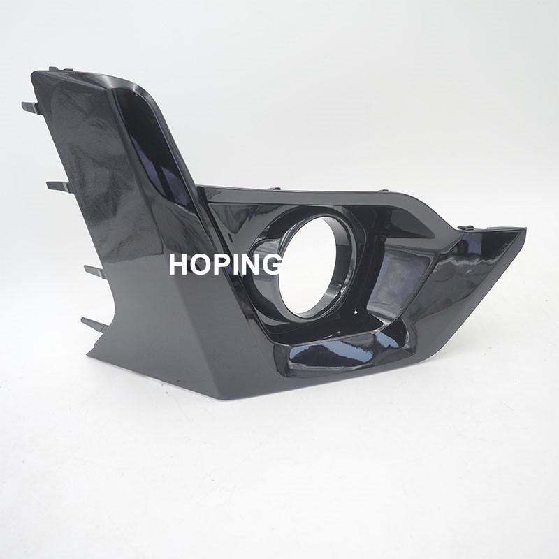 

For Subaru XV Crosstrek 2021 2022 Left OR Right Front Grille Fog Light Cover Fog Lamp Bezel Cap 57731FL860 57731FL870 glossy black-Right