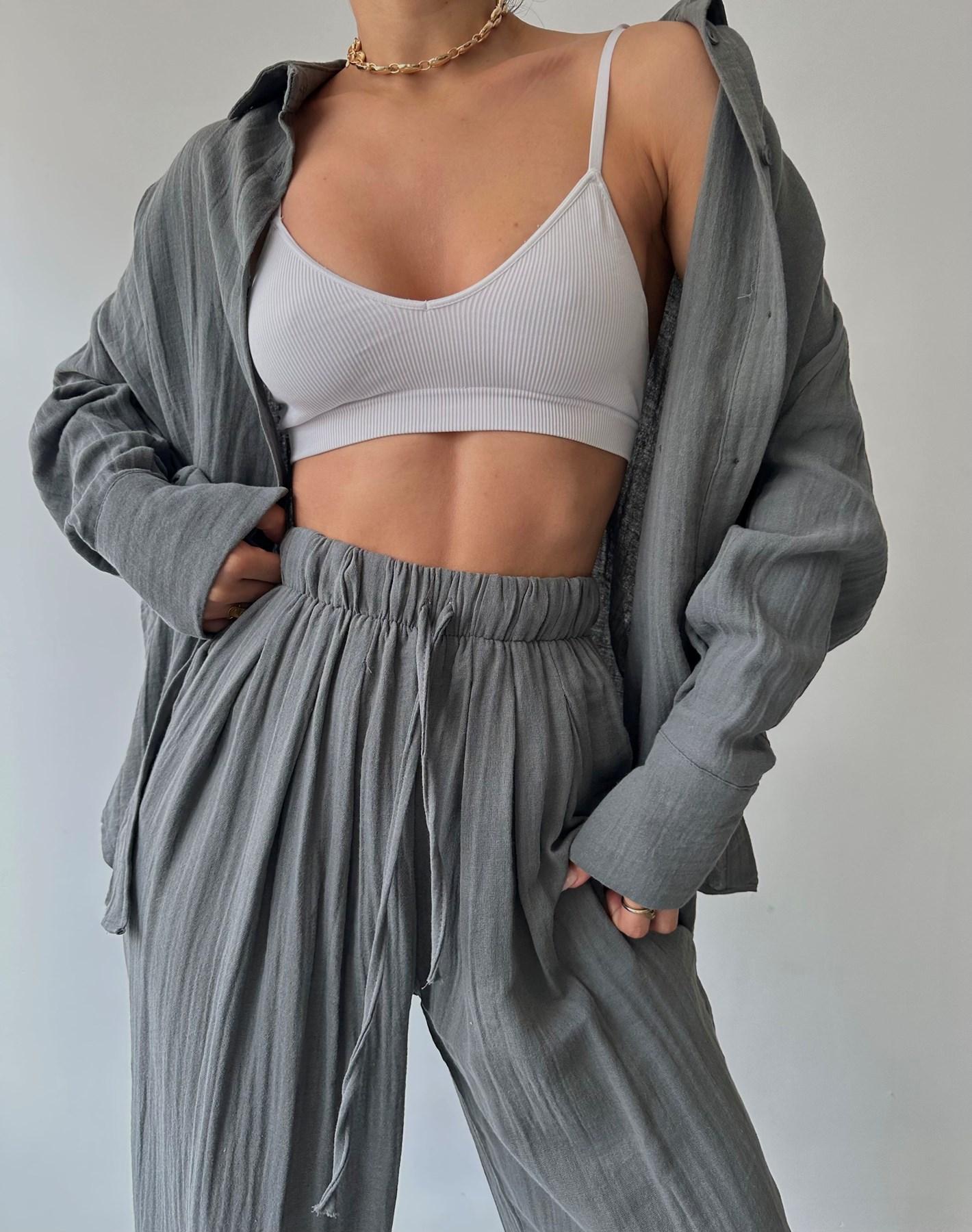 

Комплект Ramila из дымчатого муслина