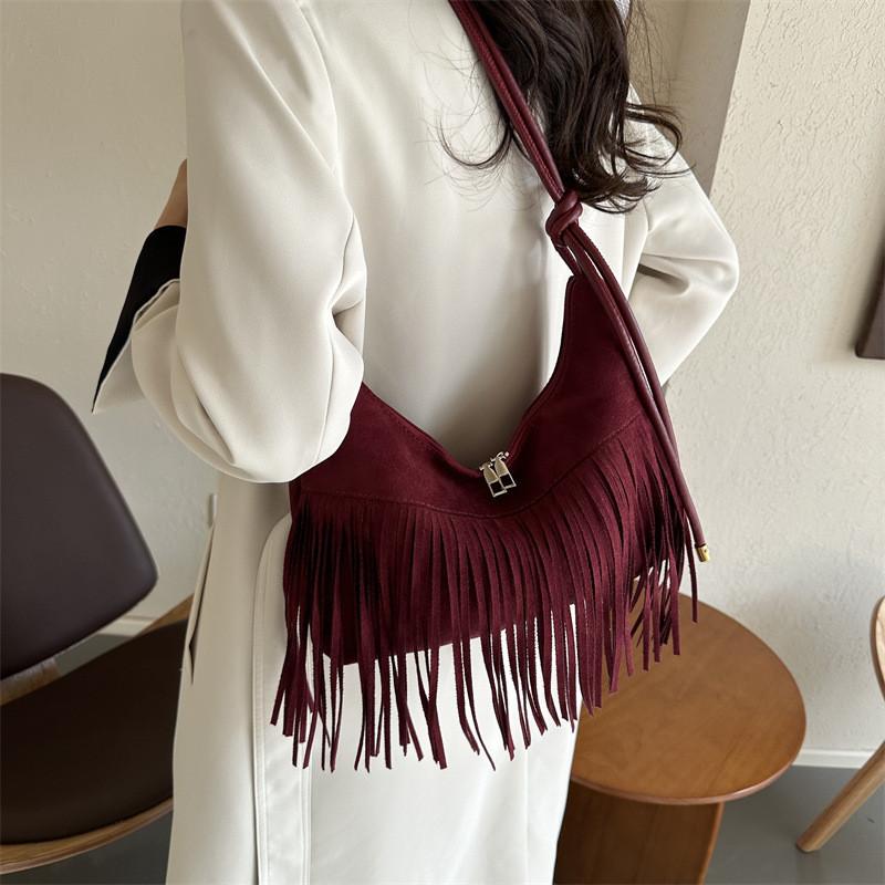 Modische Quaste Große Kapazität 2024 Neu Retro Beliebt Damen Einfach Einzelne Schulter Diagonale Schultertasche
