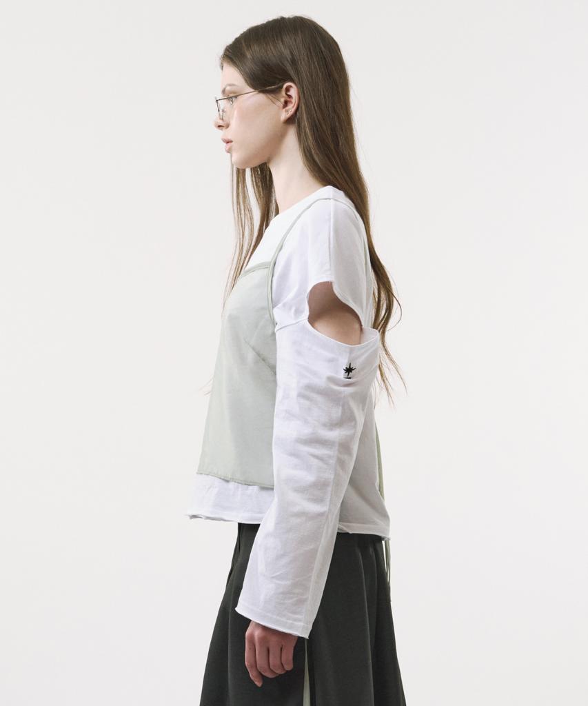Podeowedeo Cutout Shoulder T-Shirt (White)