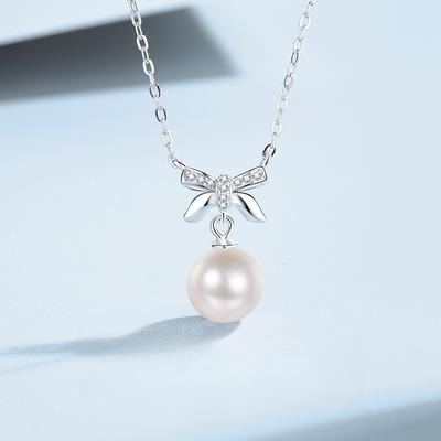 Pearl Necklace Women's Delicate Bow Pendant Light Luxury Temperament Clavicle Chain Necklace
