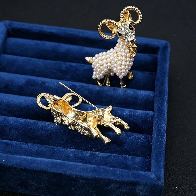 1Pcs Rhinestone Goat Animal Brooch Pins Vintage Pearl Goat Brooches For Women Friends Party Gifts Jewelry Accessories