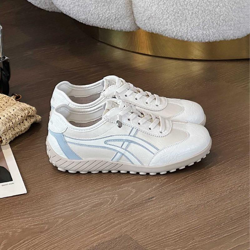 Autumn new fashion lightweight casual board shoes women's simple flat bottom versatile sports student color matching