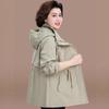 Elegante Giacca a Vento con Cappuccio per Donne di Mezza Età e Anziane - Collezione Autunno/Primavera 2025 'Signora Nobildonna' di Mamma
