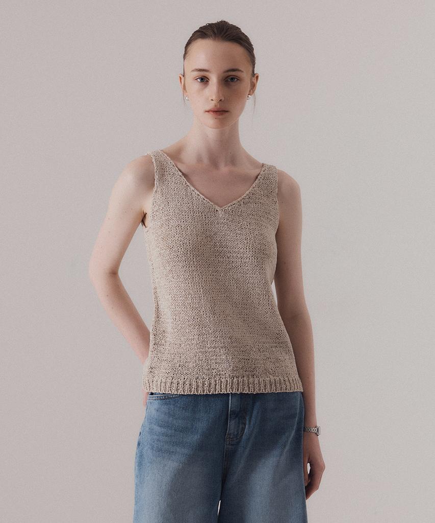 SILN Refined V-Neck Straw Knit Sleeveless (Beige)