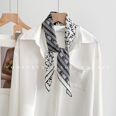 Accessoires – Schals & Tücher