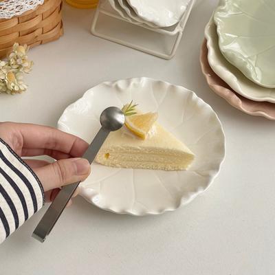 Ceramic Dessert Plate with Ruffled Edge 6-Inch Creamy Creative Appetizer Dish for Cake Fruit Breakfast Dishwasher Safe Serving Plate for Home Party