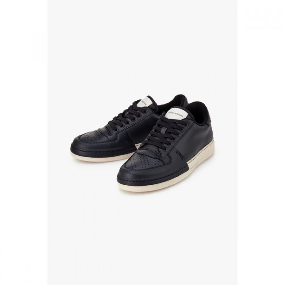 Emporio Armani Men S Leather SneakerS Spotted Sole A515131014