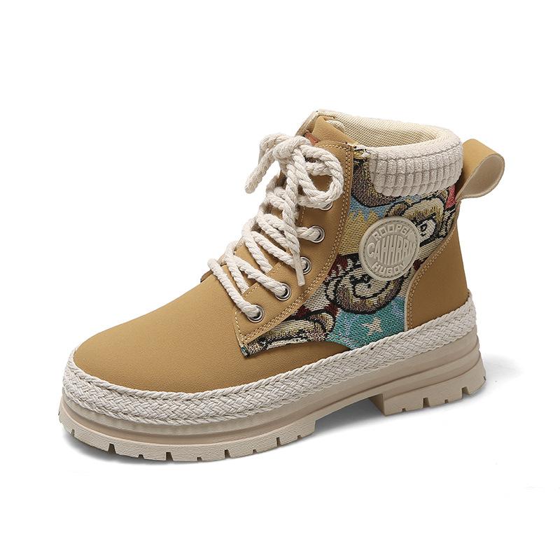 Autumn and winter high-top thick-soled straw Martin boots outdoor tooling casual short boots live mountaineering bear couple boots