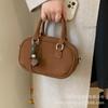 Hand bag women's 2025 new trendy autumn and winter light luxury niche high-end shoulder bag commuter messenger small square bag