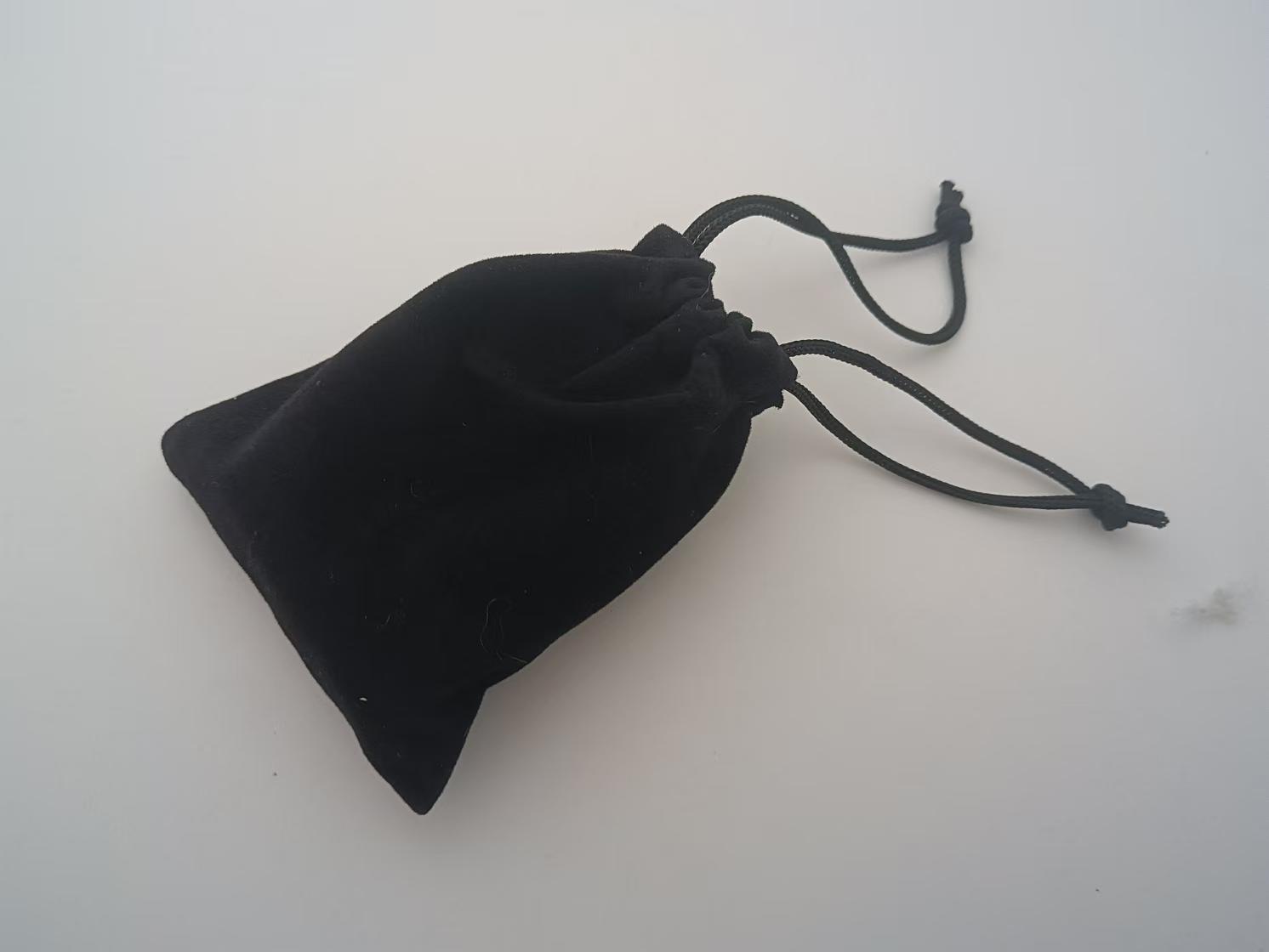 

4 Exclusive Stainless Steel Whiskey Stones High Cooling Ice Cubes Chilling Rocks Reusable Wine Stone Durable Beer Drinks Freezer