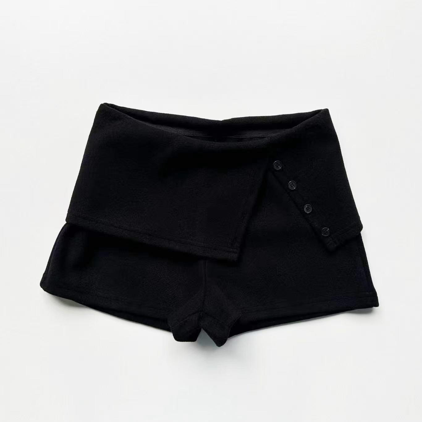 

Introducing the New Korean Style Casual Woolen Button Side-Slit Irregular Shorts. L