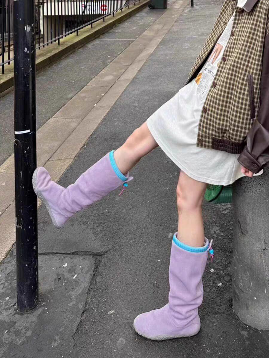 

Модные женские дизайнерские фиолетовые плиссированные длинные сапоги женские осенне-зимние новые нескользящие теплые зимние сапоги слипоны на толстом каблуке до колена рыцарские боты 40 фиолетовый