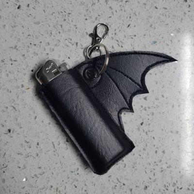 Bat Lip Balm Holder Lighter Case Keychain Pu Leather Wing Design Punk Style Pendant Accessories Lighter Protective Leather Case