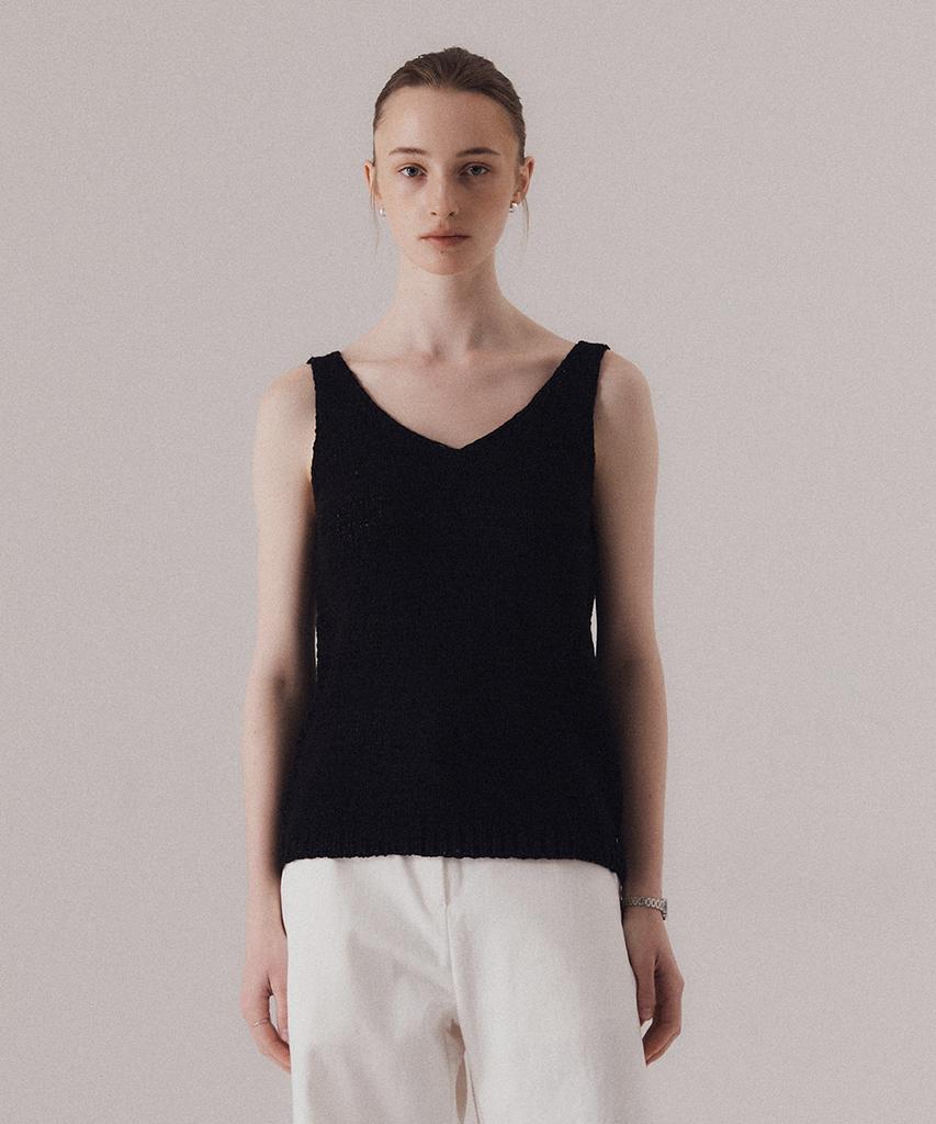 SILN Refined V-Neck Straw Knit Sleeveless (Black)
