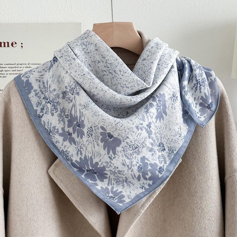 71 Series Neck Cashew Flower Square Scarf Silk Scarf Female Korean Version Versatile Literary and Retro Neck Protection Decorative Small Scarf