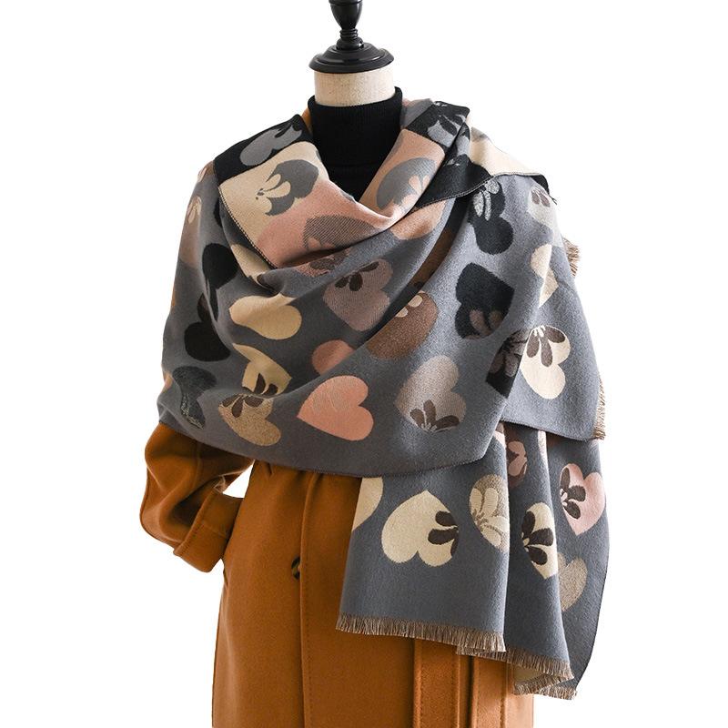 Korean High-End Love Petal Printing Women'S Imitation Cashmere Thermal Scarf Double-Sided Two-Color Air Conditioner Shawl