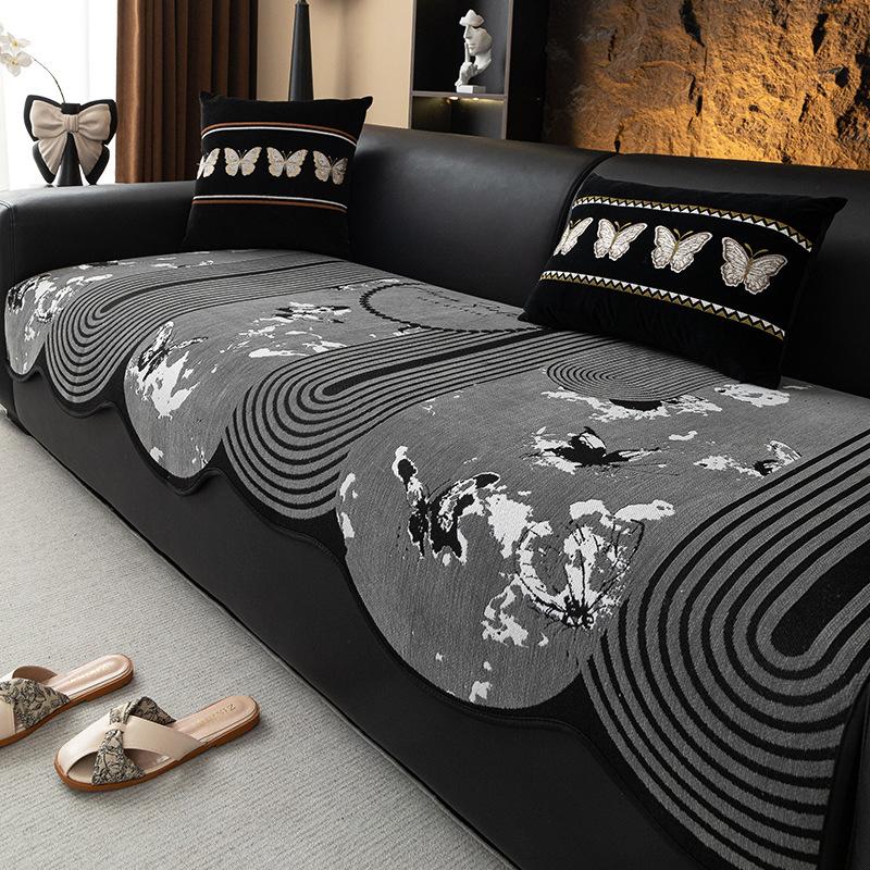 2025 New Four-season Universal Special-shaped Sofa Cushion Chenier Non-slip Straight Row Retro Wind One-piece Sofa Cushion