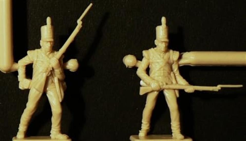 Platz Italeri Napoleonic Wars British Soldier 1815 Plastic Model IT6095 1/72 (Human)