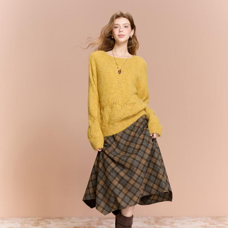 Sancai Winter Loose Fit Cut-out Pullover Knit Sweater