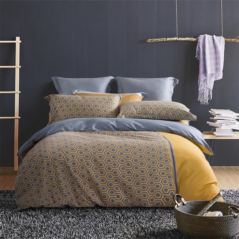 Mercury Home Textiles Fanciful Light Luxury Bedding Set