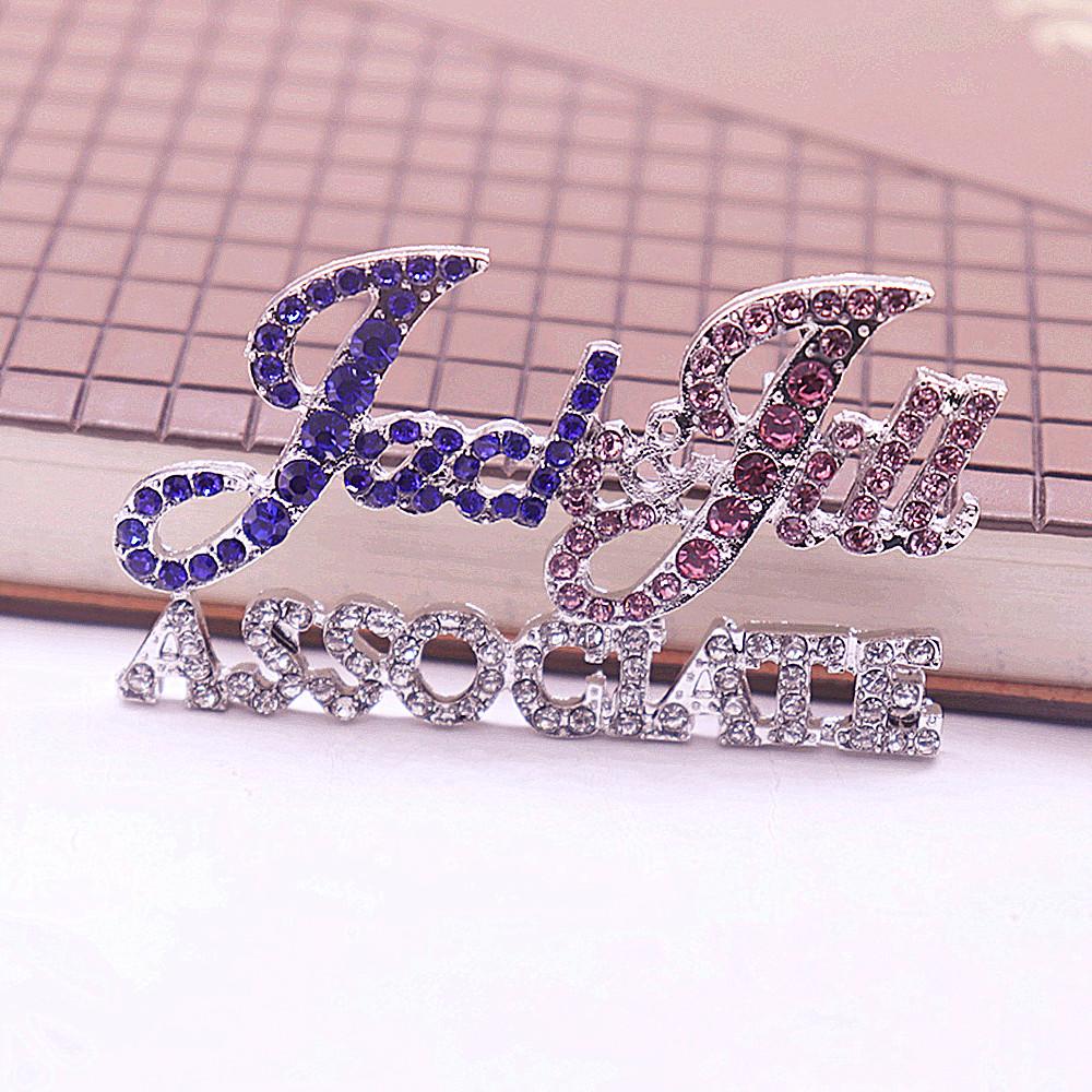 Delicate Hollow Letter Design Gifts JJOA Lapel Pin Blue and Pink Rhinestone Inlaid Jack and Jill Associate Brooch Pin Trendy&Silver Plated синий