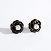 Chic Flower Women's Stud Earrings Simulated Pearl Middle Retro Ear Decoration Black White Petals Earrings Luxury Wedding Jewelry