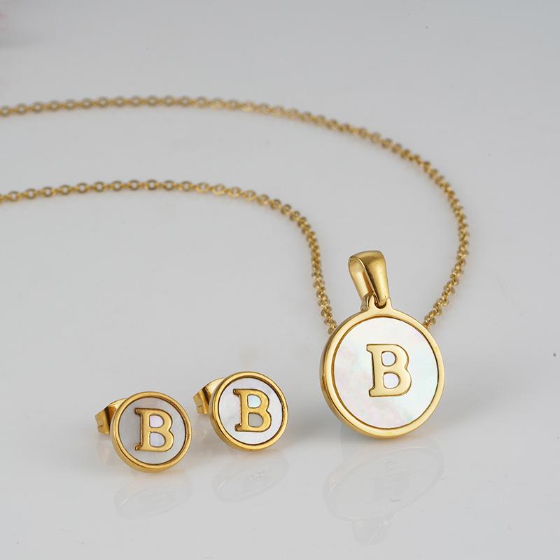 18K Gold-Plated Stainless Steel Alphabet Necklace Set: Cross-Border Women’s 26-Letter Round Shell Pendant