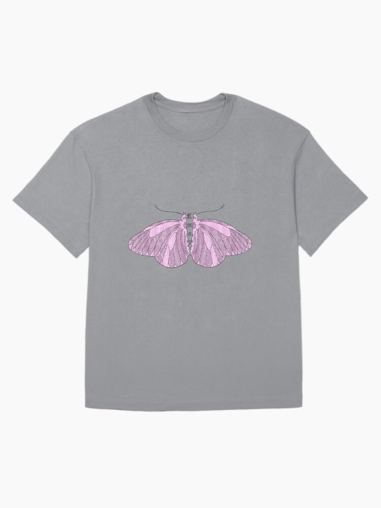Amor with butterfly Oversized T-Shirt