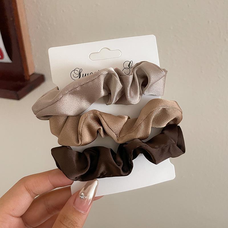 Elegant French Satin Scrunchie: High-End Autumn/Winter Hair Tie with High Elasticity