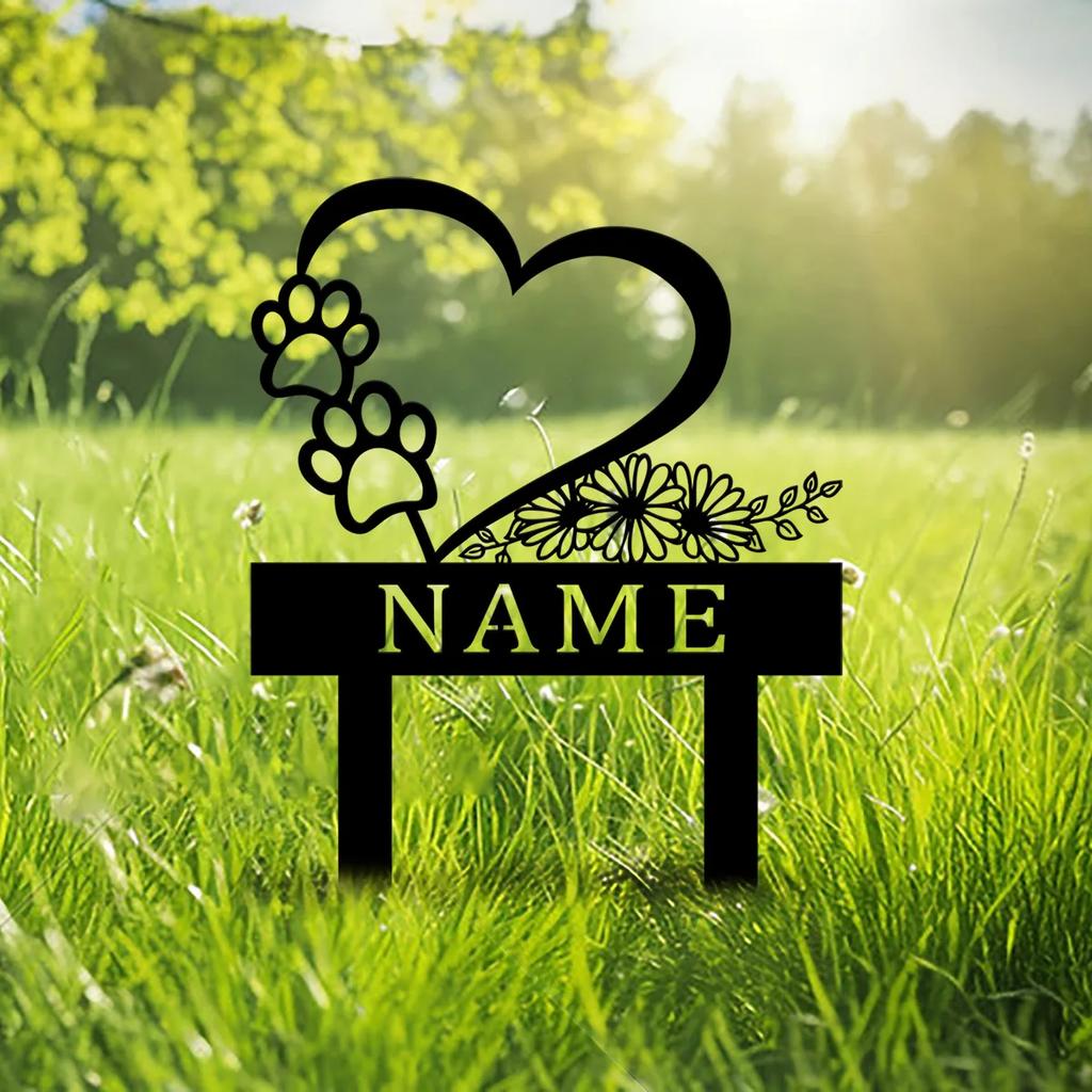 Custom Metal Heart Garden Stake, Personalized Dog Memorial Sign with Paw, Outdoor Yard Art
