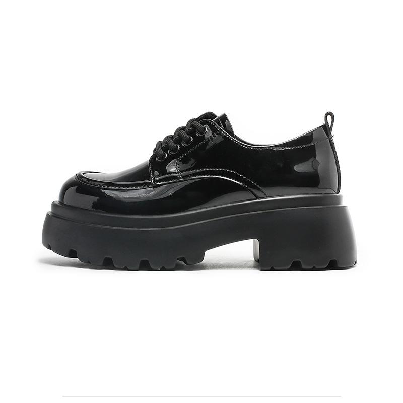 Small leather shoes women's leather loafers 2025 autumn new college style heightened thick-soled black single shoes tide