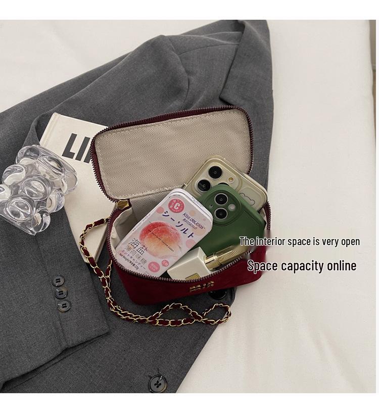 Prémiová dámská semišová crossbody kabelka s řetízkem 2025 - Matná krabicová kabelka