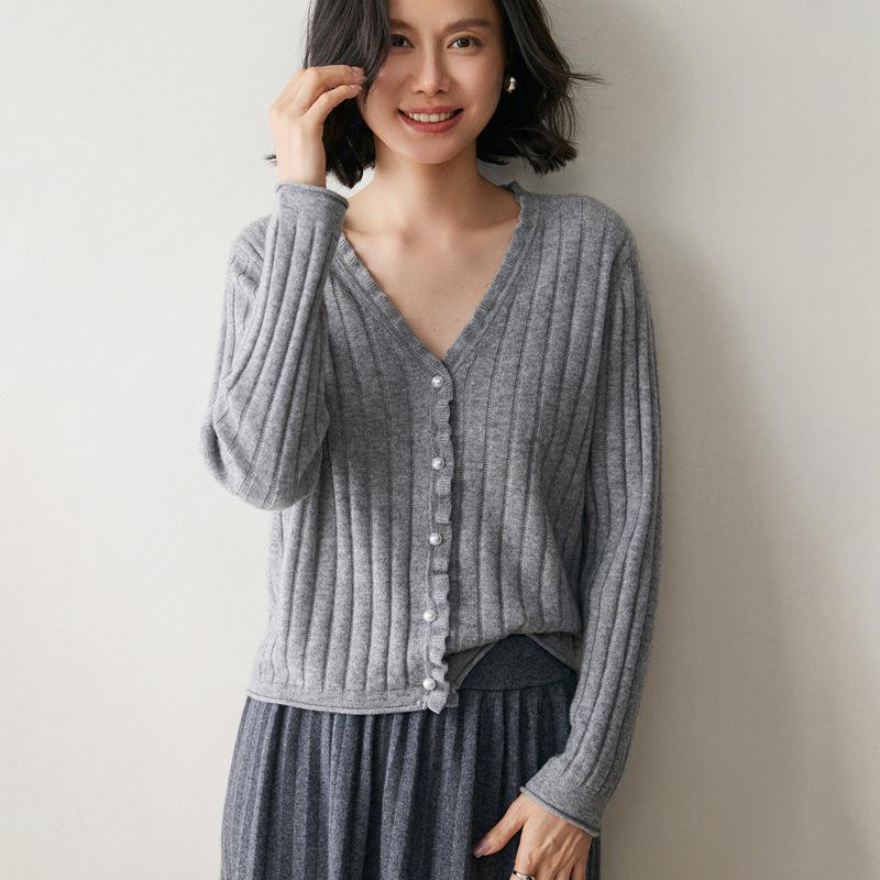 Women's Early Autumn Cashmere V-Neck Cardigan with Pearl Buttons - Slimming Knit Base Layer
